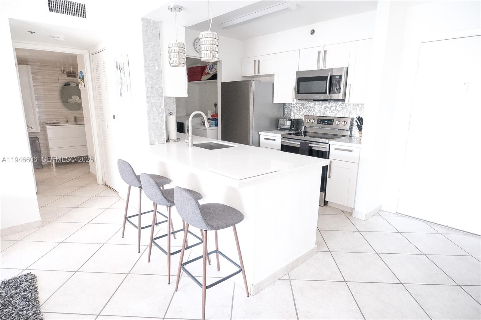 19701 E Country Club Dr #5605, Aventura FL 33180