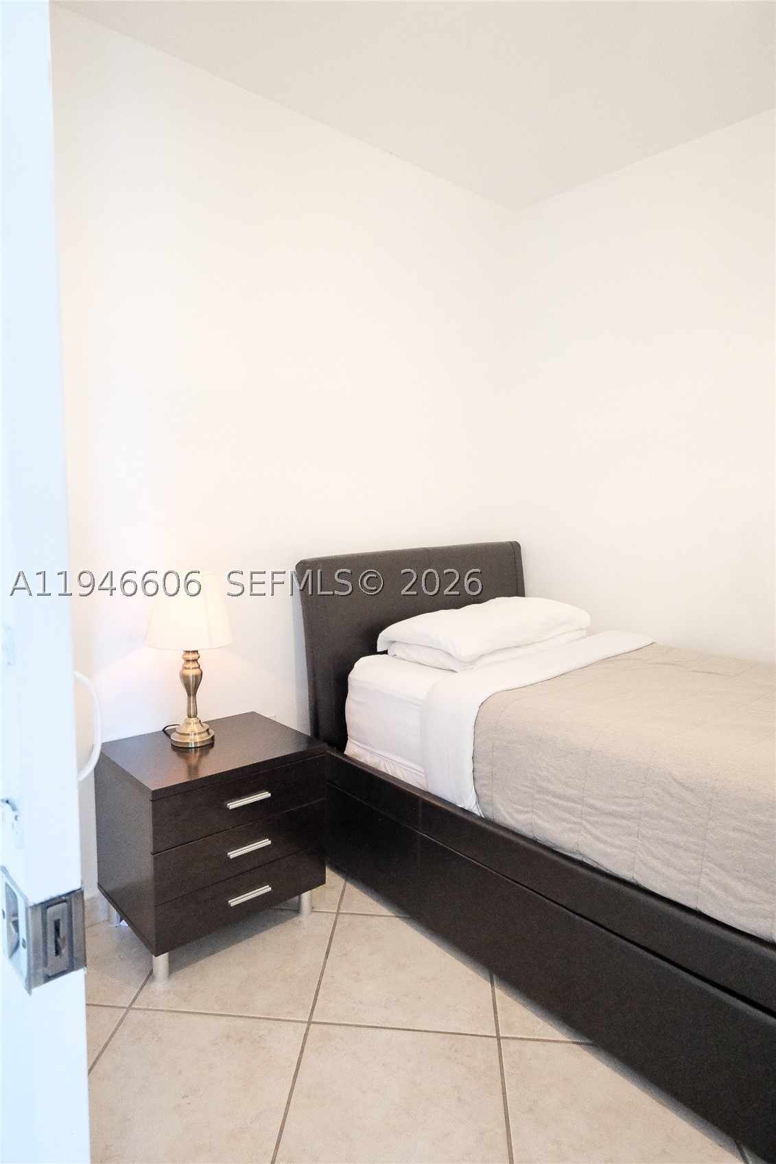 19701 E Country Club Dr #5605, Aventura FL 33180