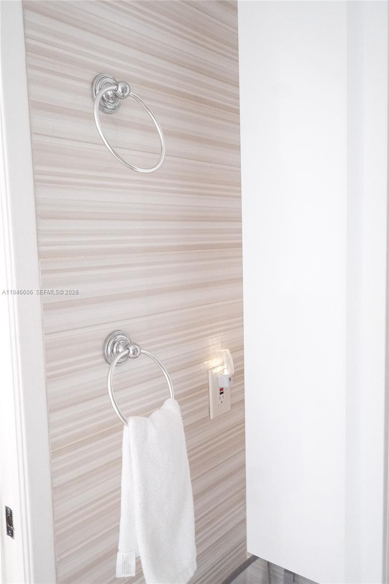 19701 E Country Club Dr #5605, Aventura FL 33180