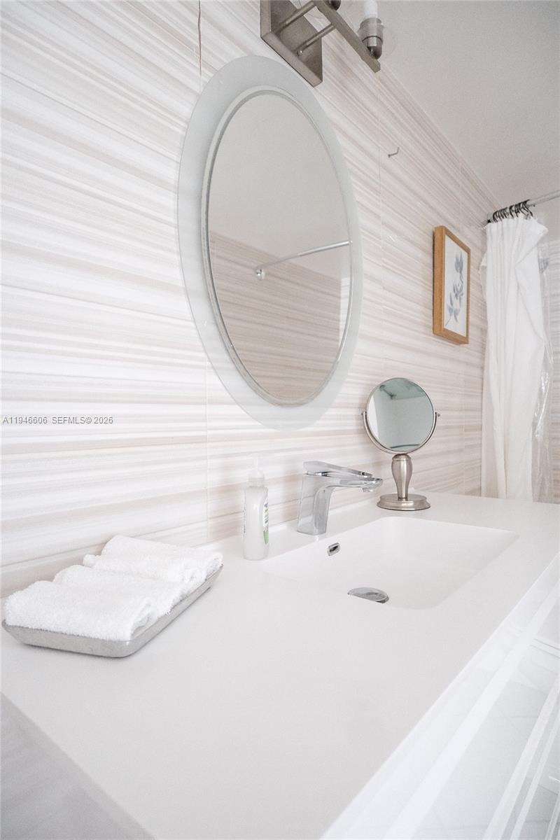 19701 E Country Club Dr #5605, Aventura FL 33180