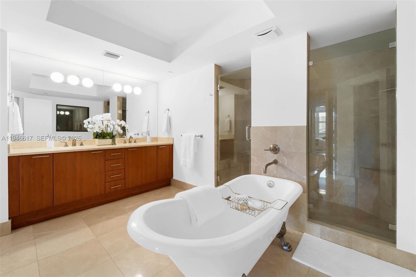 3301 NE 183rd St #508, Aventura FL 33160