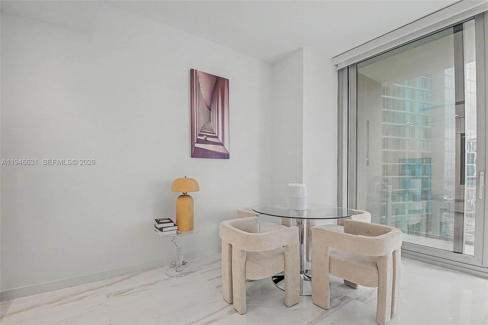 300 Biscayne Blvd Way #2808, Miami FL 33131