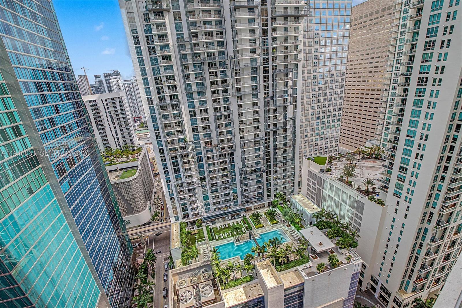 300 Biscayne Blvd Way #2808, Miami FL 33131