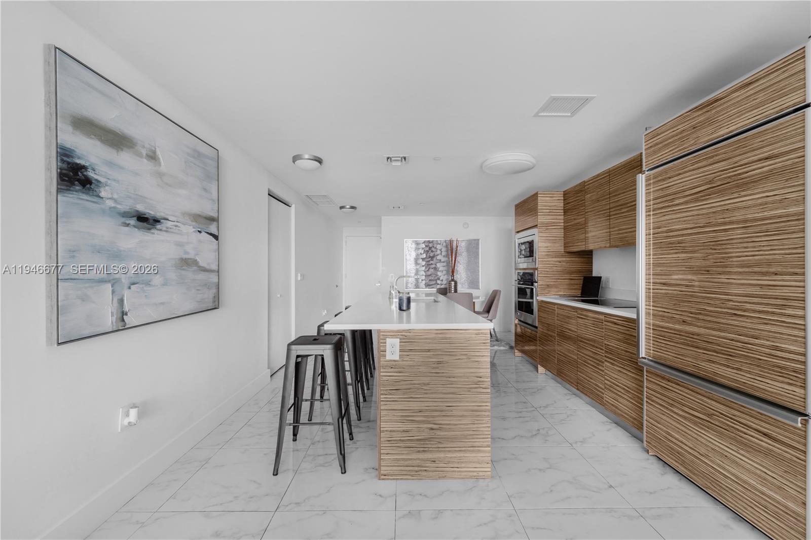 460 NE 28th St #3002, Miami FL 33137