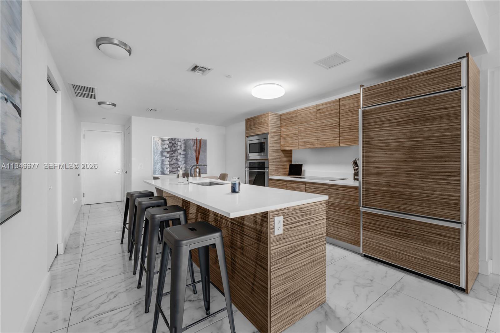460 NE 28th St #3002, Miami FL 33137