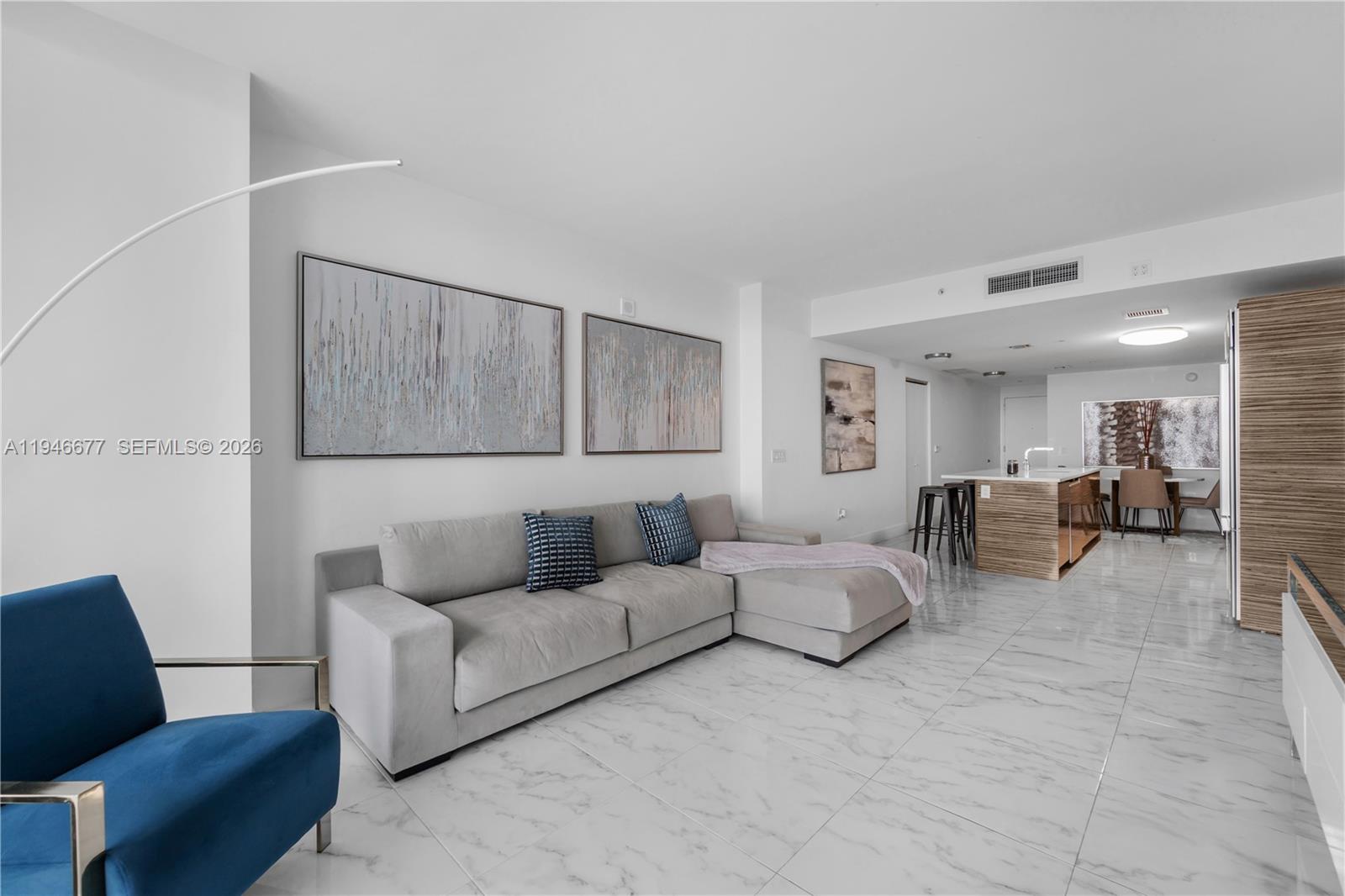 460 NE 28th St #3002, Miami FL 33137