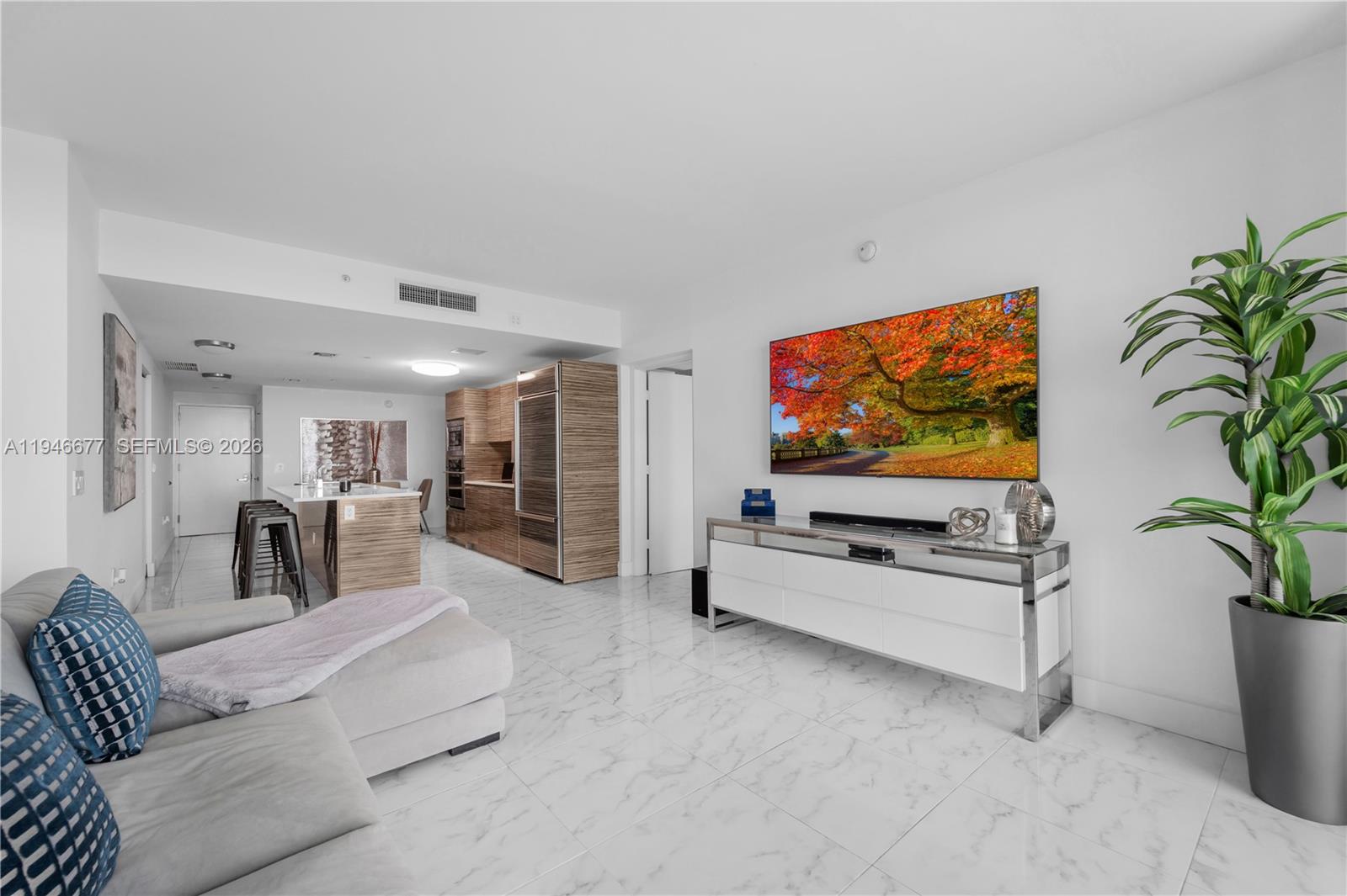 460 NE 28th St #3002, Miami FL 33137