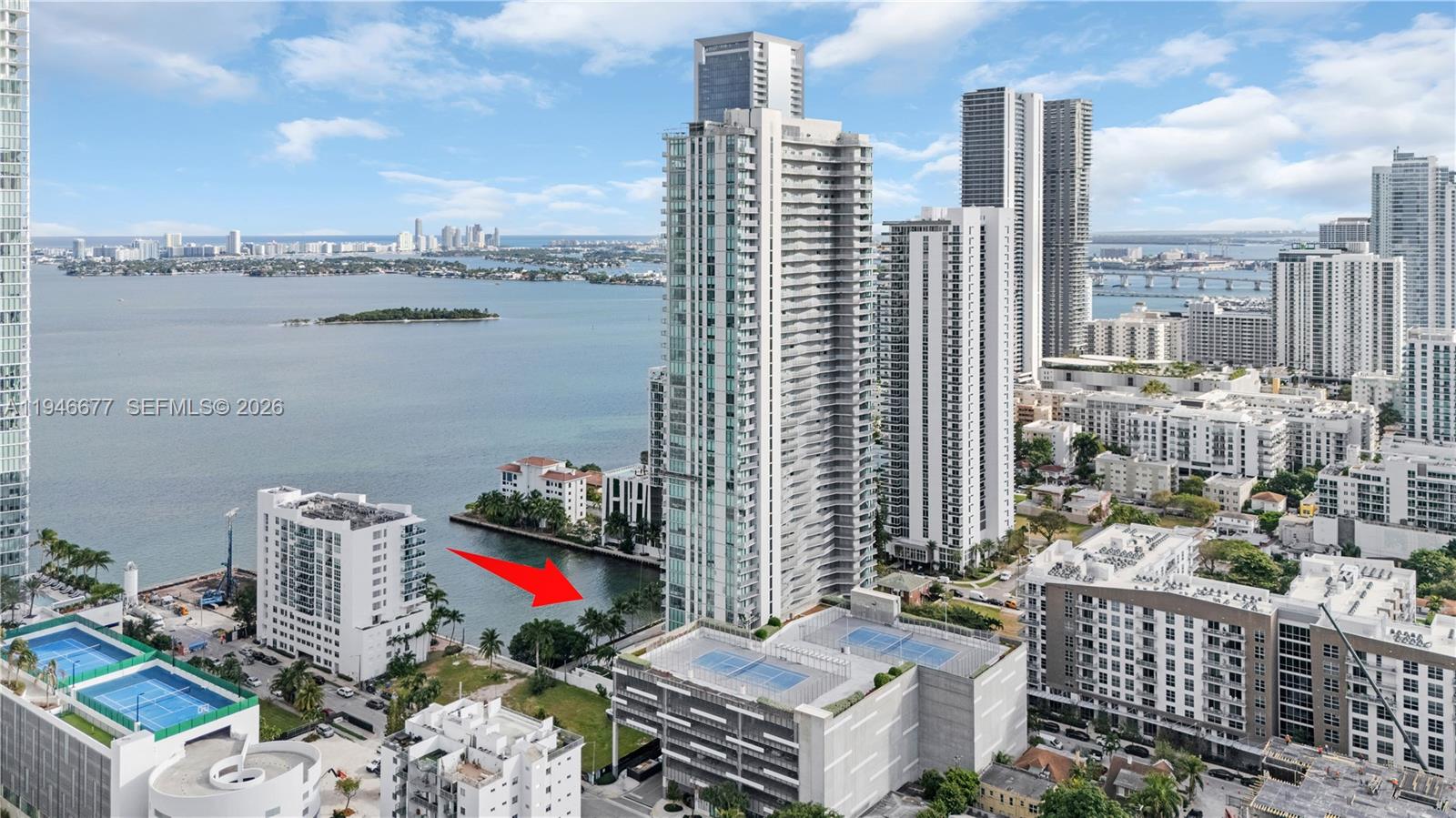 460 NE 28th St #3002, Miami FL 33137