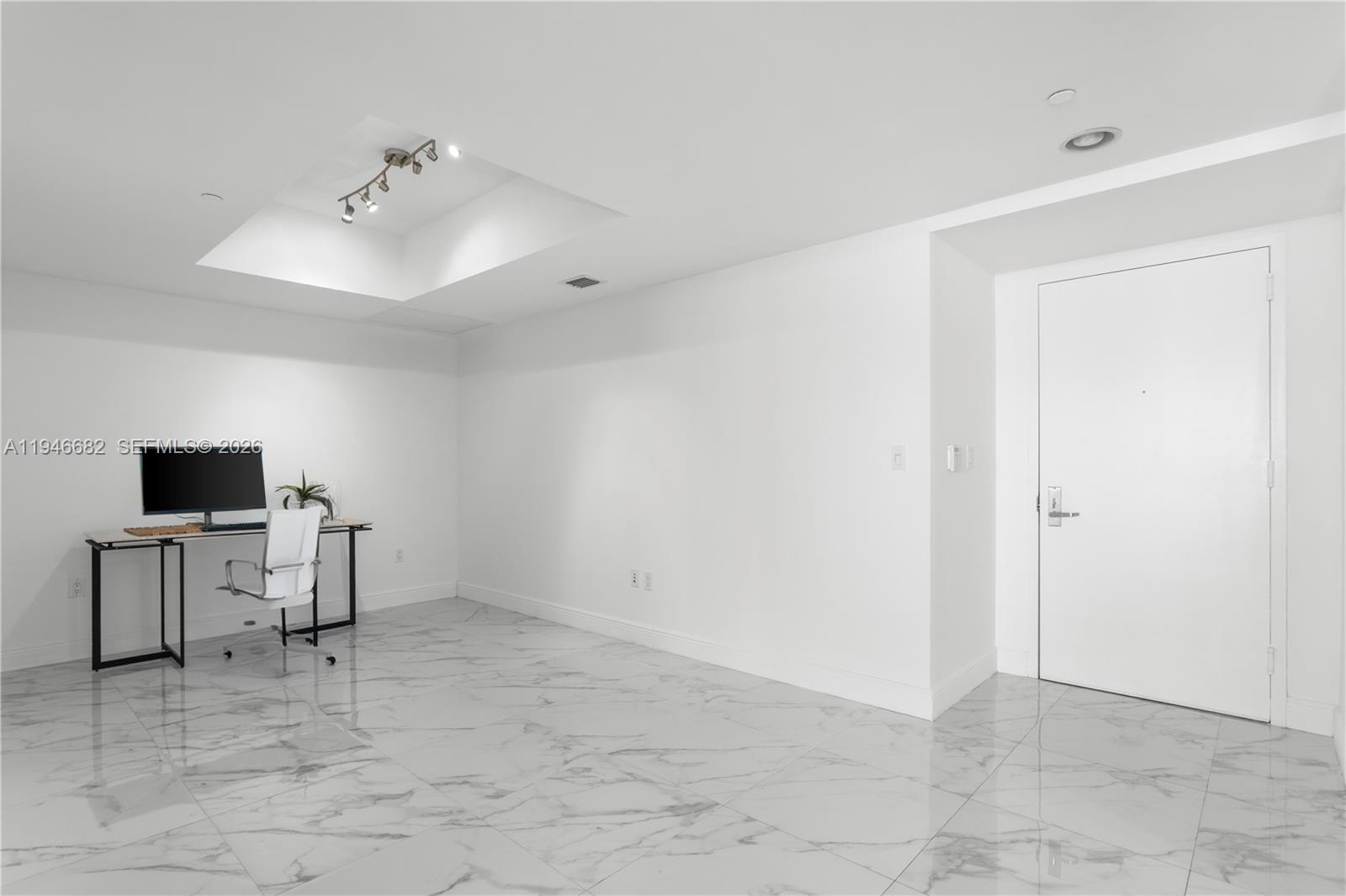 465 Brickell Ave #5505, Miami FL 33131