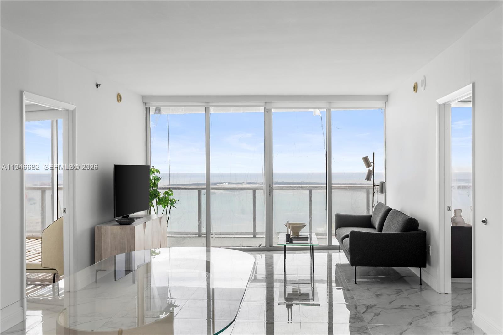 465 Brickell Ave #5505, Miami FL 33131