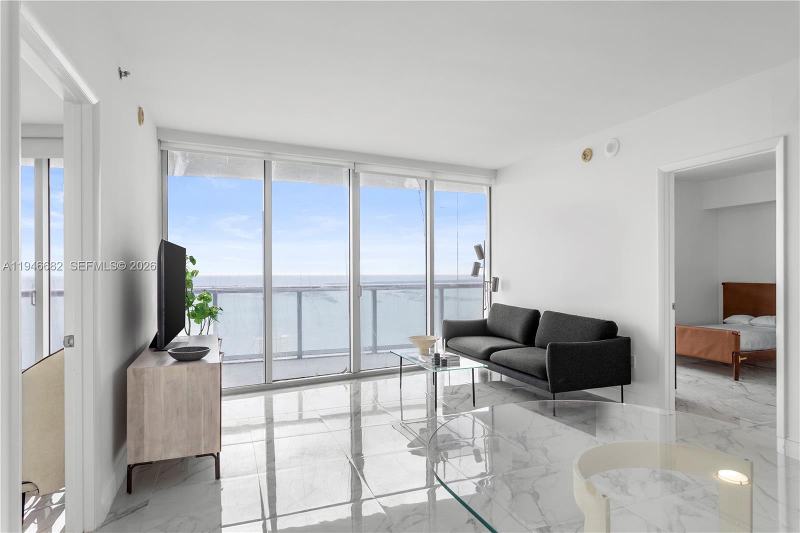 465 Brickell Ave #5505, Miami FL 33131
