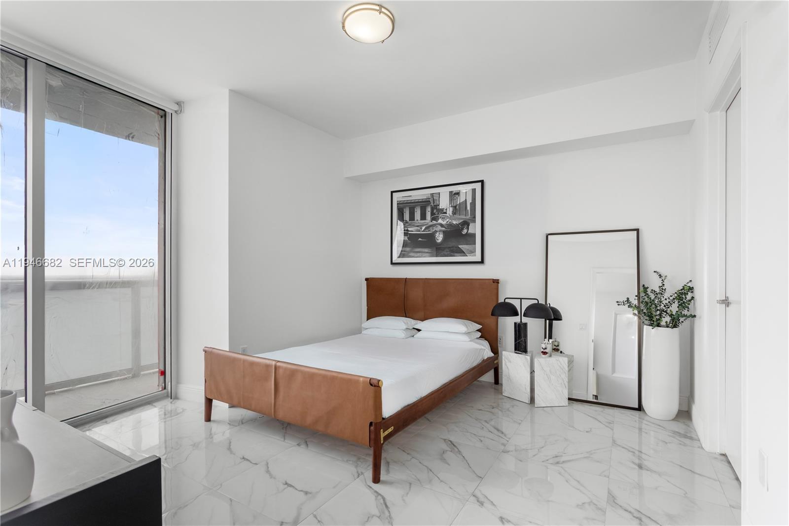 465 Brickell Ave #5505, Miami FL 33131