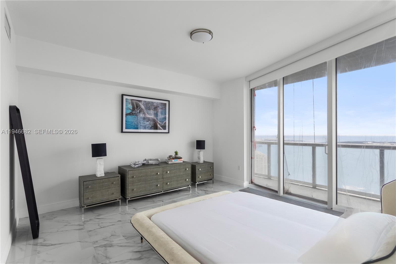 465 Brickell Ave #5505, Miami FL 33131