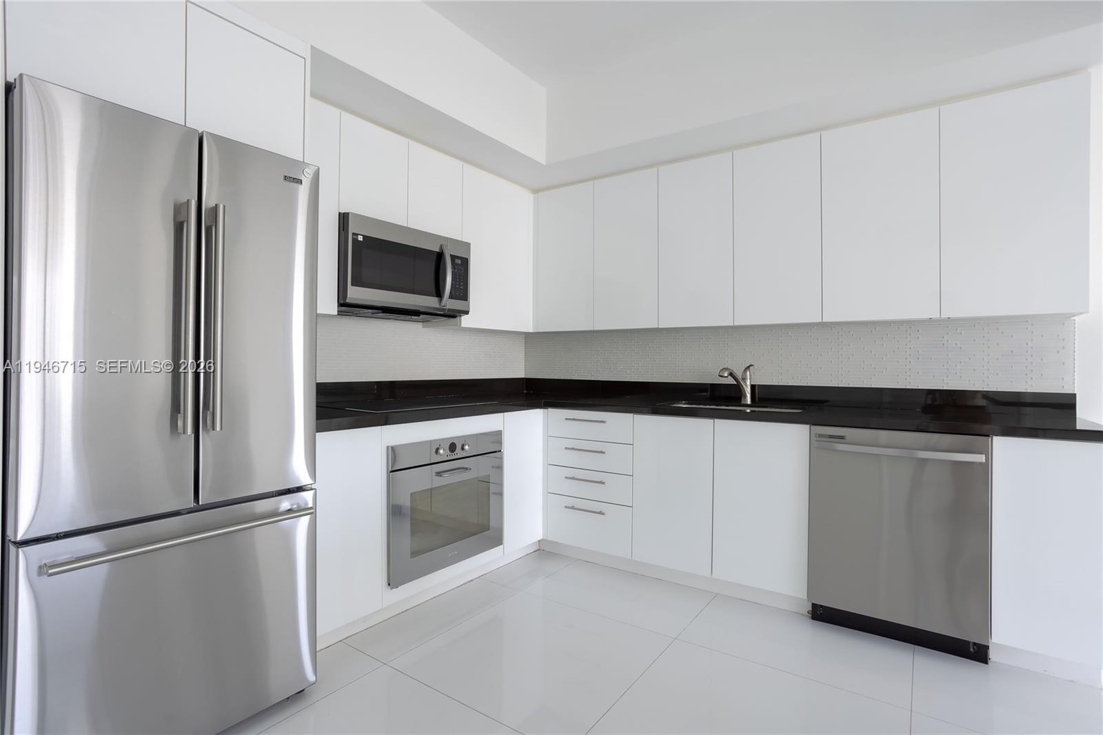 92 SW 3rd St #3512, Miami FL 33130