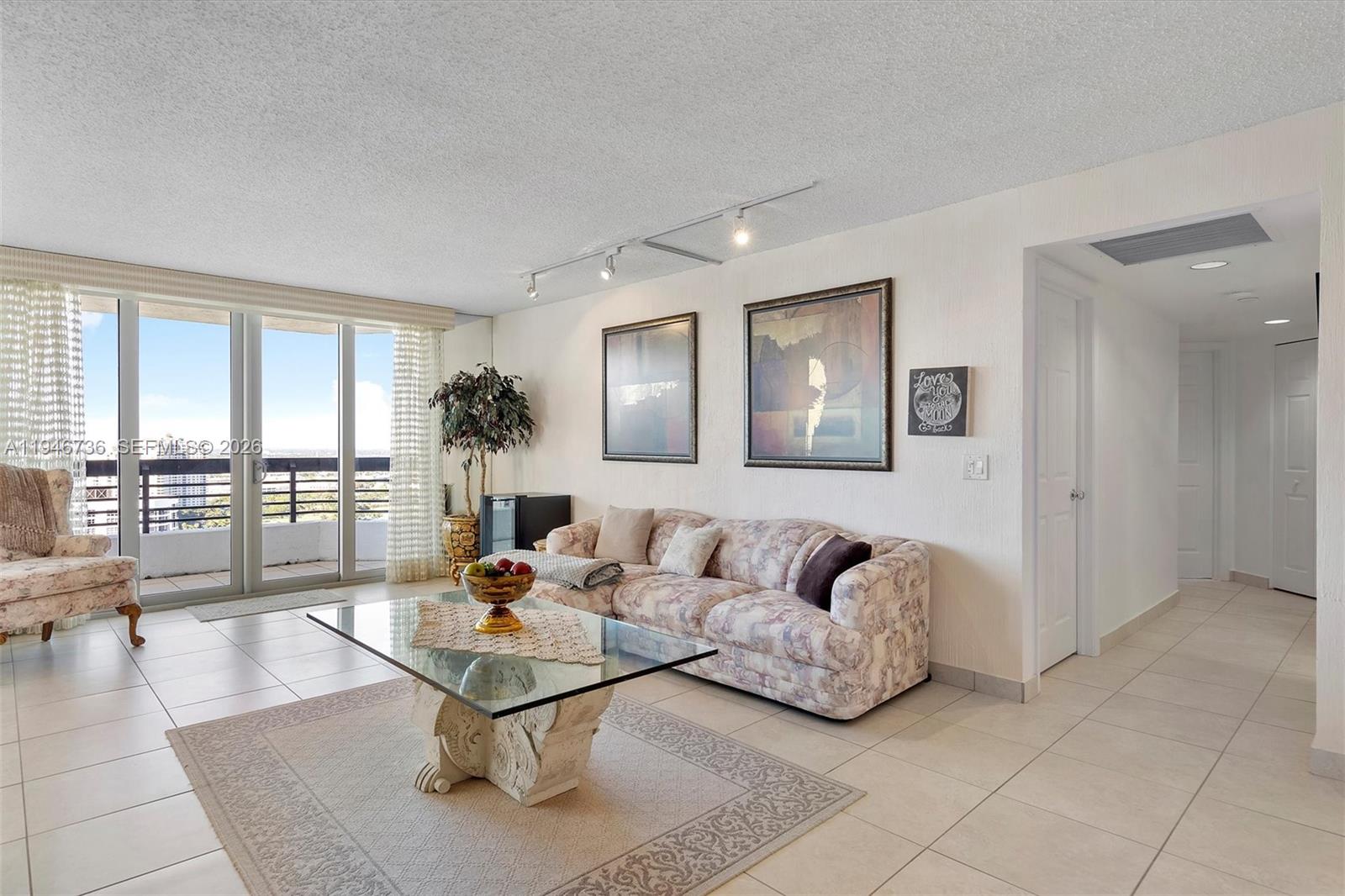 3500 Mystic Pointe Dr #3101, Aventura FL 33180