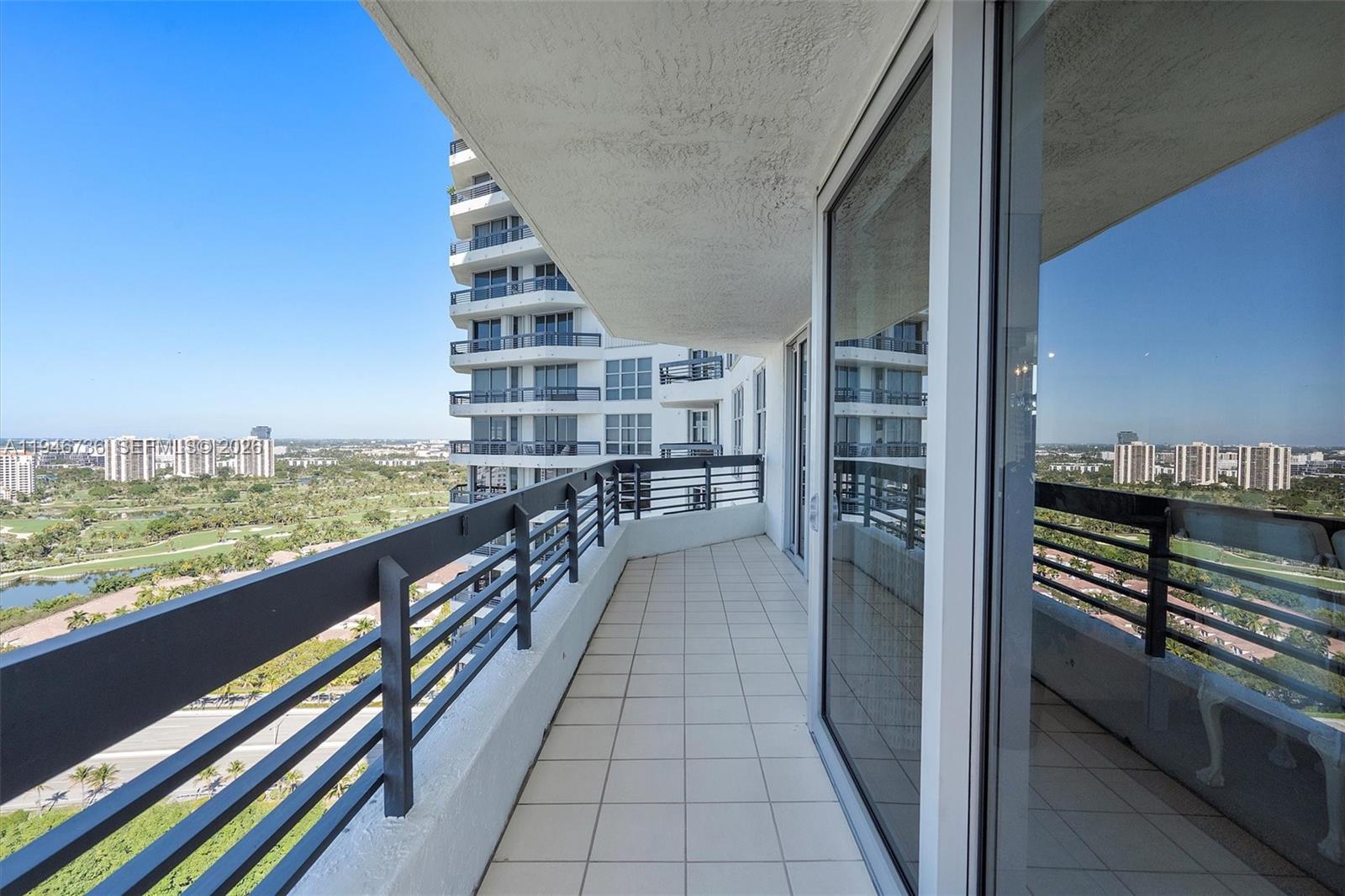 3500 Mystic Pointe Dr #3101, Aventura FL 33180