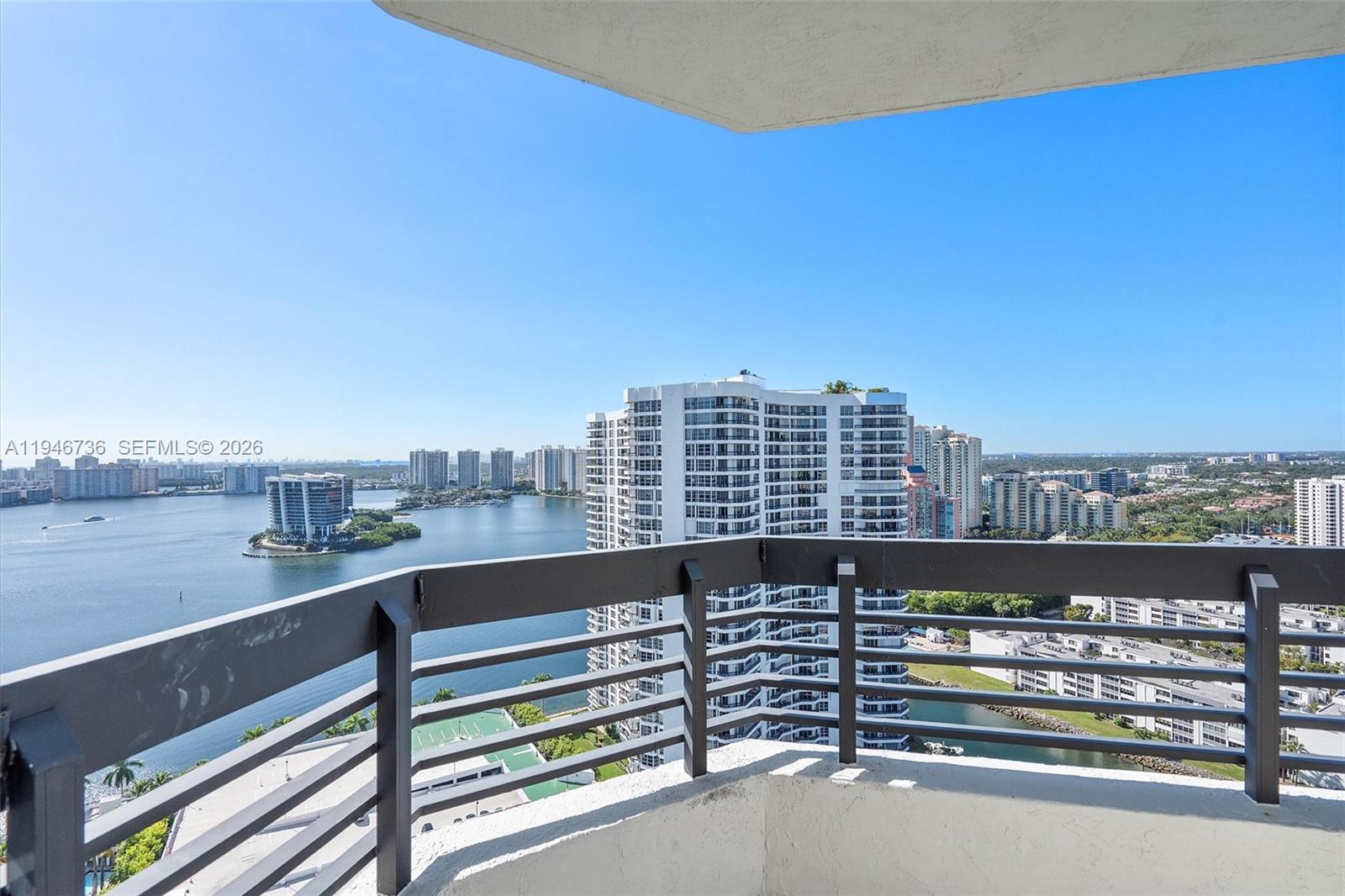 3500 Mystic Pointe Dr #3101, Aventura FL 33180