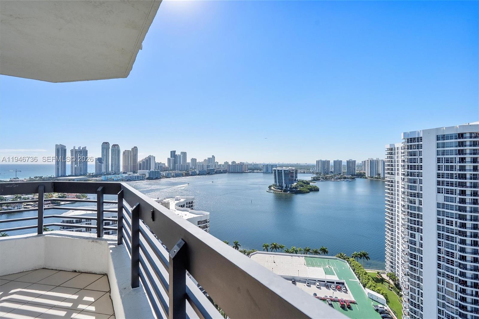 3500 Mystic Pointe Dr #3101, Aventura FL 33180
