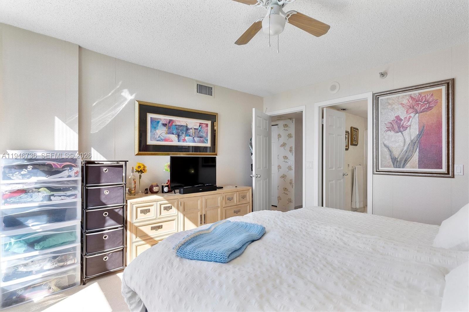 3500 Mystic Pointe Dr #3101, Aventura FL 33180