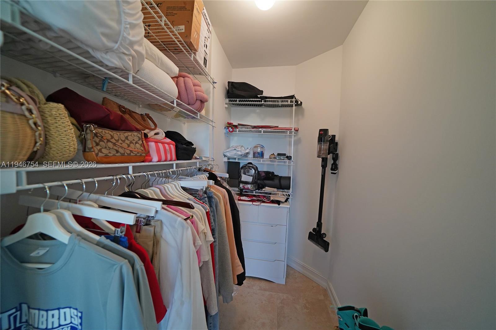 20000 E Country Club Dr #1014, Aventura FL 33180
