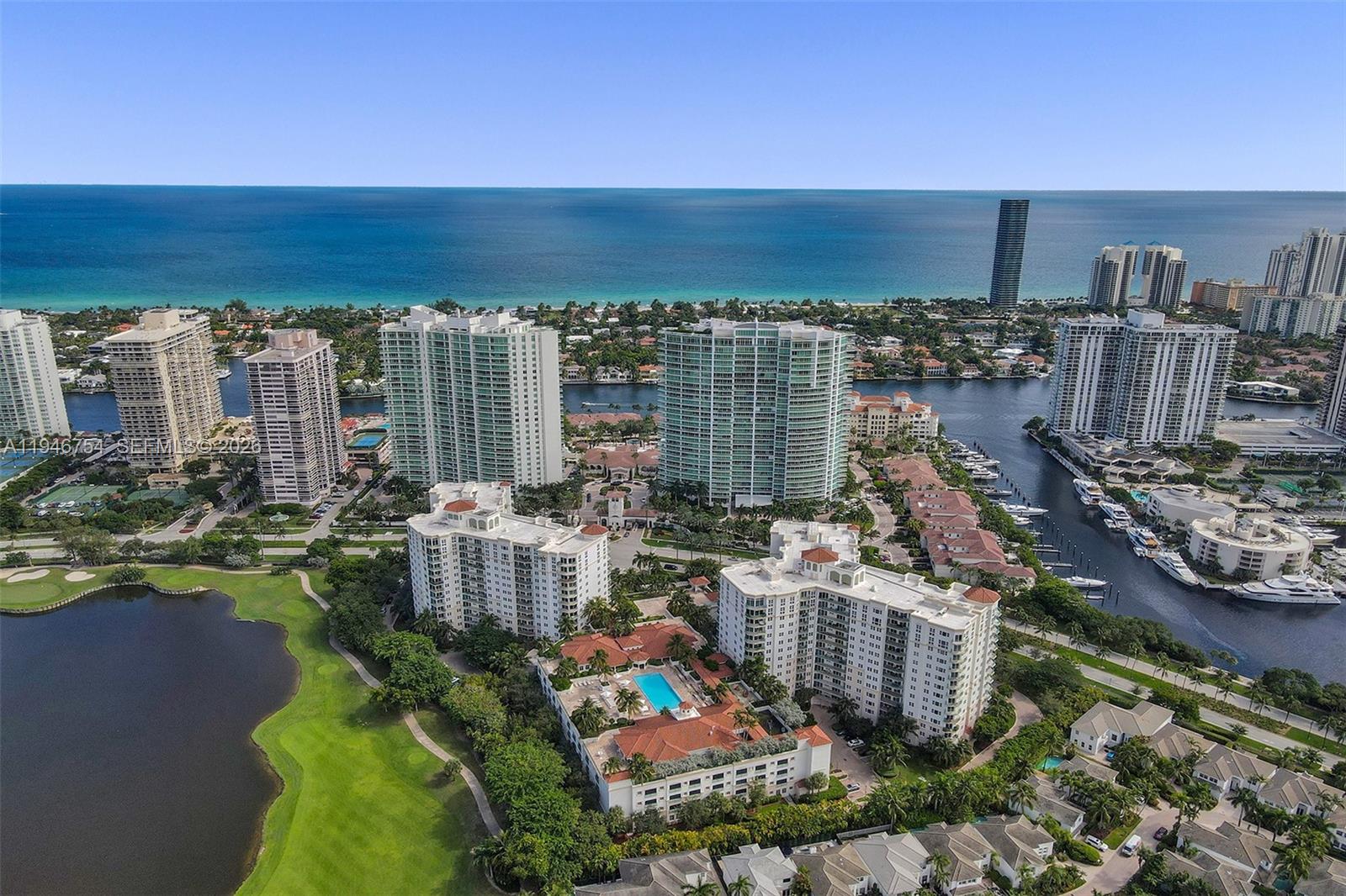 20000 E Country Club Dr #1014, Aventura FL 33180