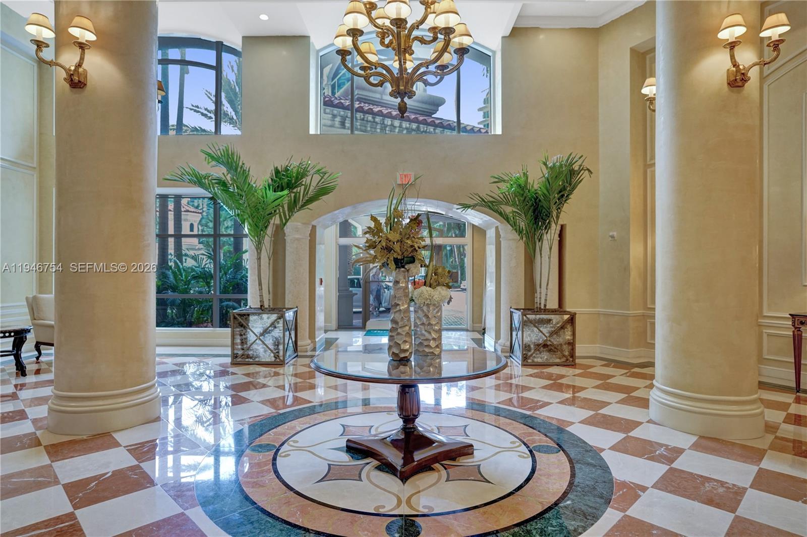 20000 E Country Club Dr #1014, Aventura FL 33180