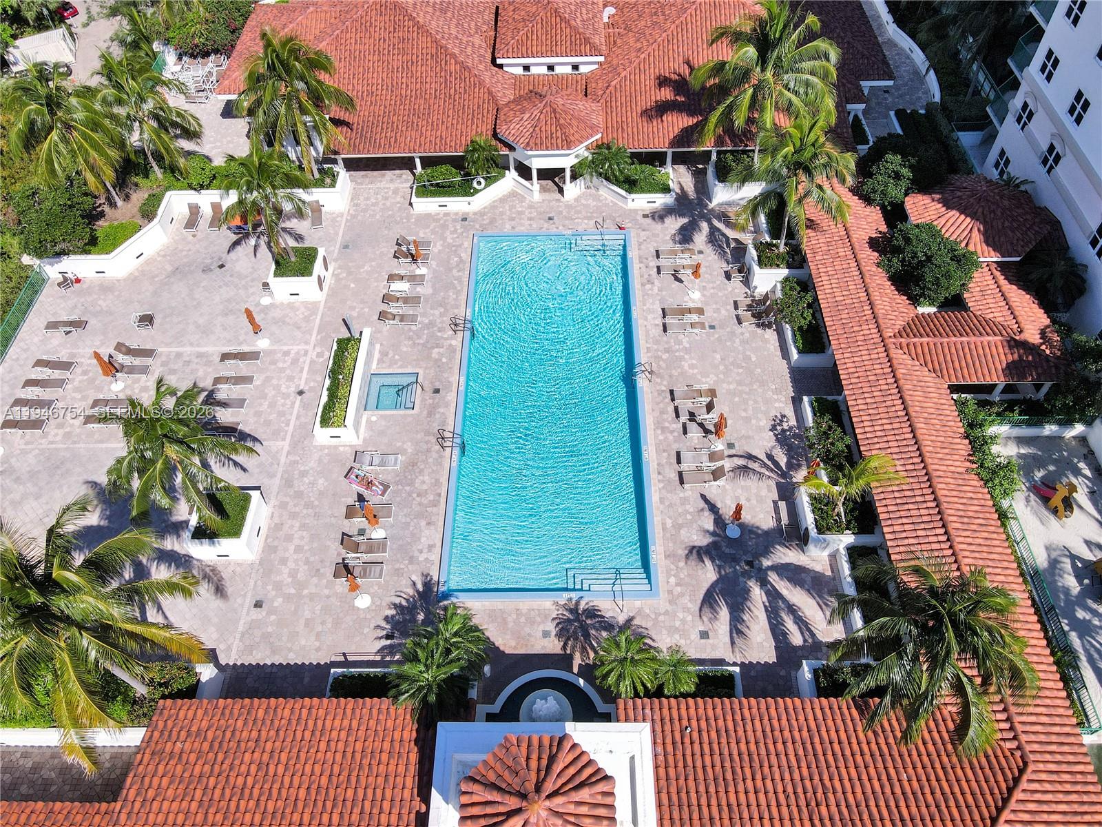 20000 E Country Club Dr #1014, Aventura FL 33180