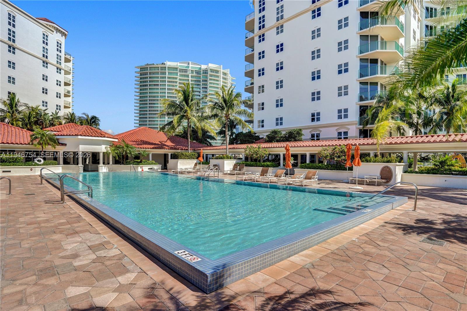 20000 E Country Club Dr #1014, Aventura FL 33180