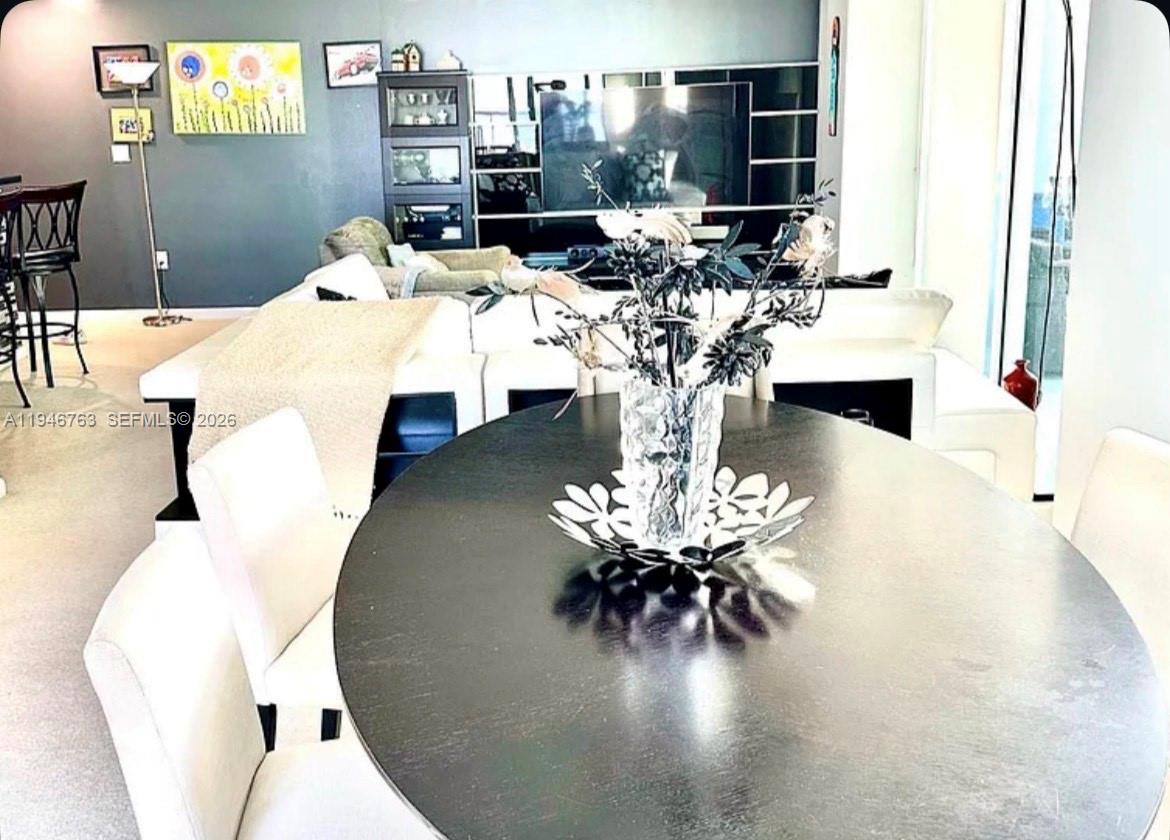 253 NE 2nd St #3903, Miami FL 33132