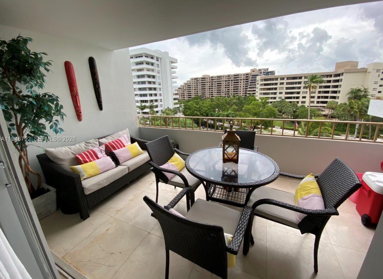 155 Ocean Lane Dr #611, Key Biscayne FL 33149