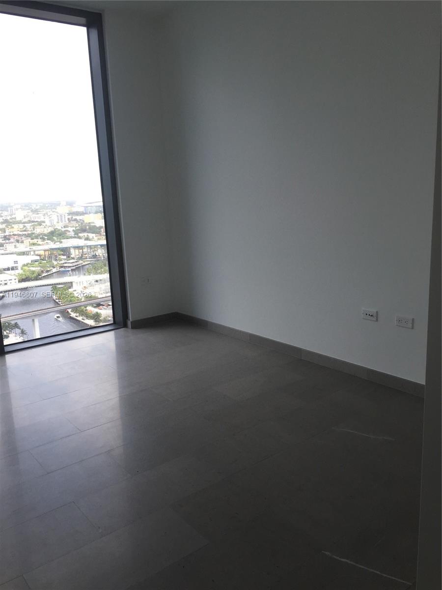 68 SE 6 #2504, Miami FL 33131
