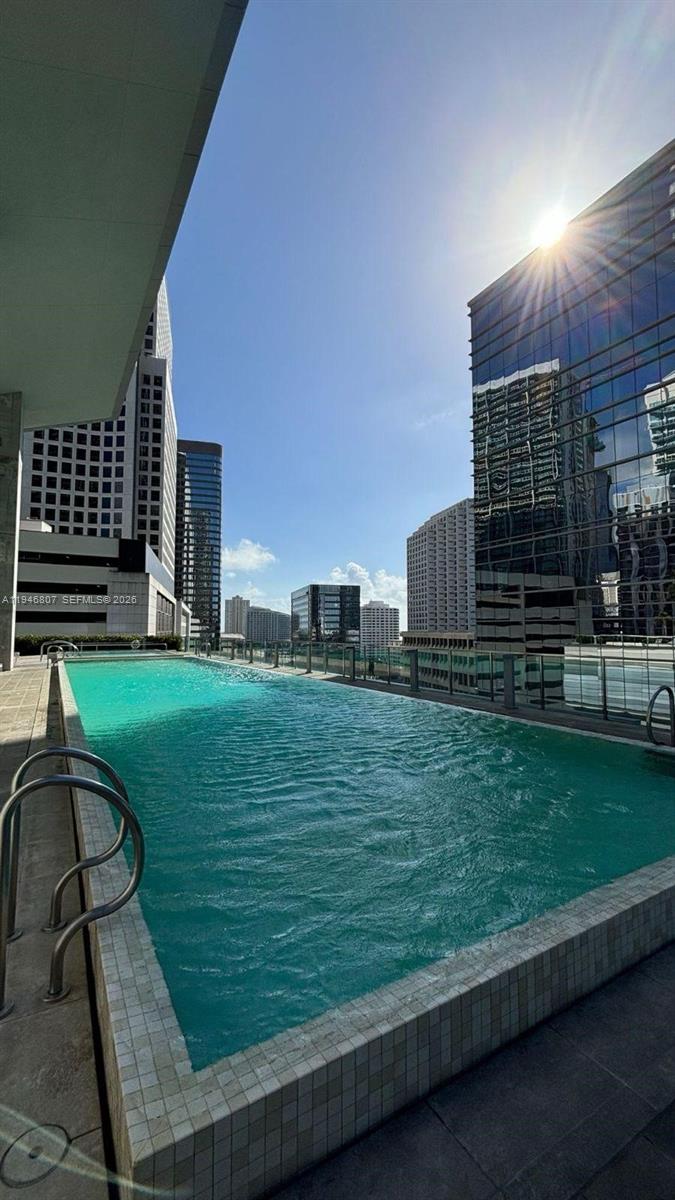 68 SE 6 #2504, Miami FL 33131