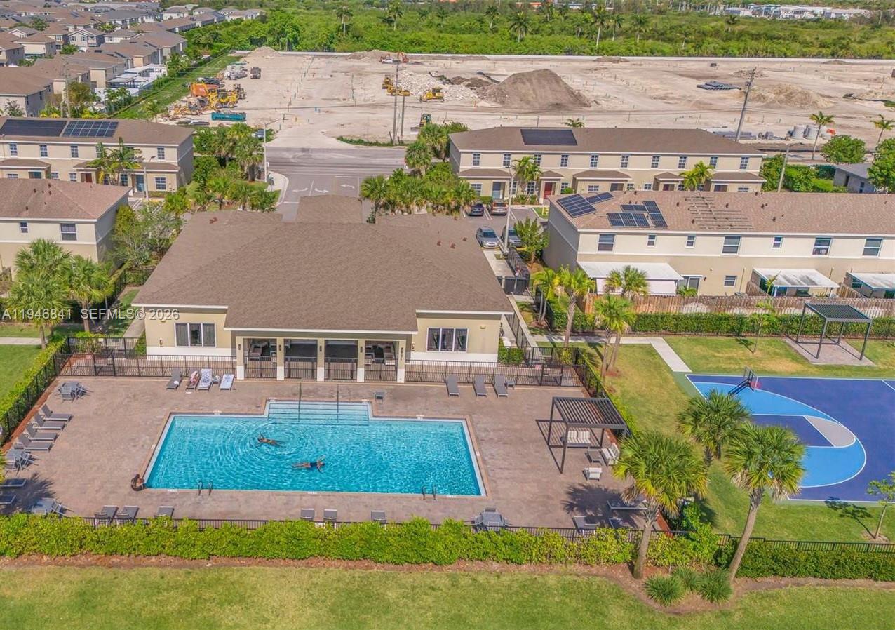 484 NE 4th Ave, Florida City FL 33034