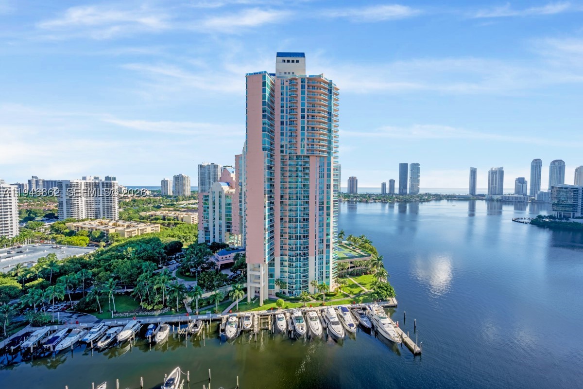 3330 NE 190th St #1912, Aventura FL 33180
