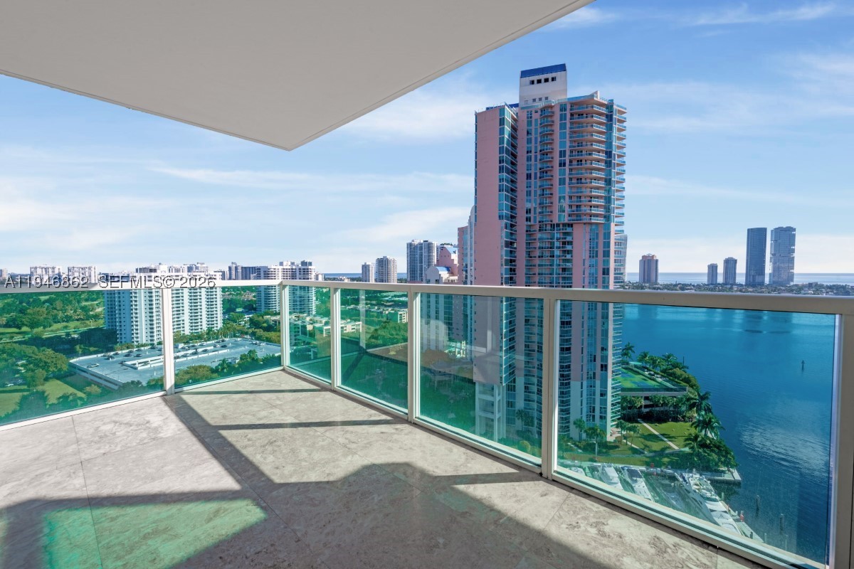 3330 NE 190th St #1912, Aventura FL 33180