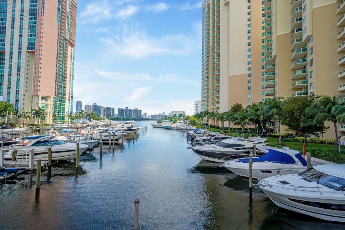 3330 NE 190th St #1912, Aventura FL 33180