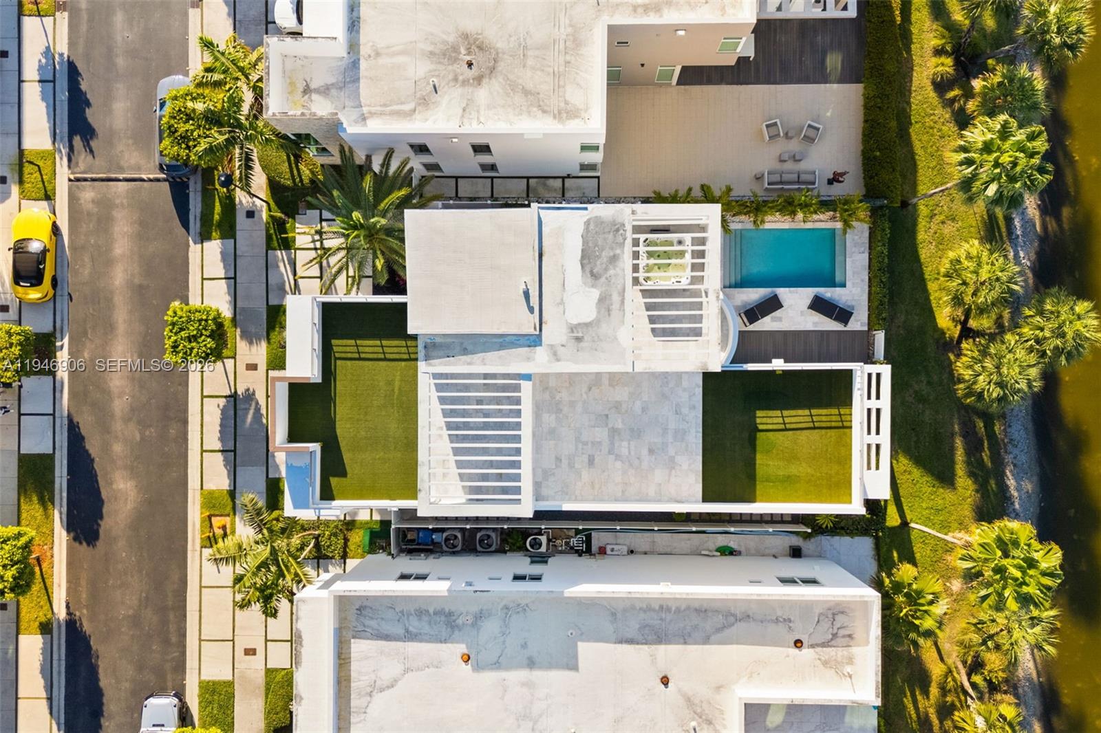 10561 NW 67th Ter, Doral FL 33178