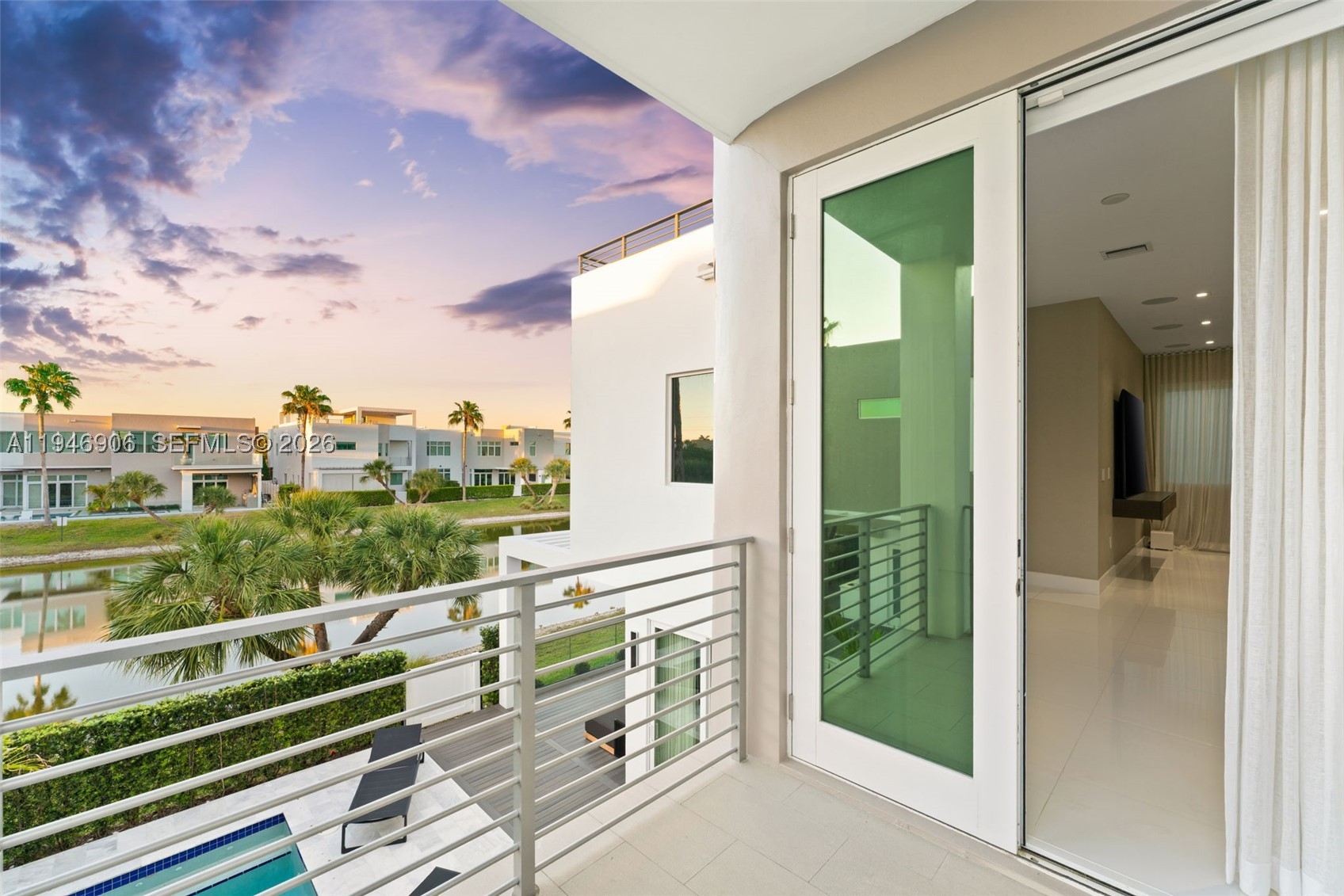 10561 NW 67th Ter, Doral FL 33178