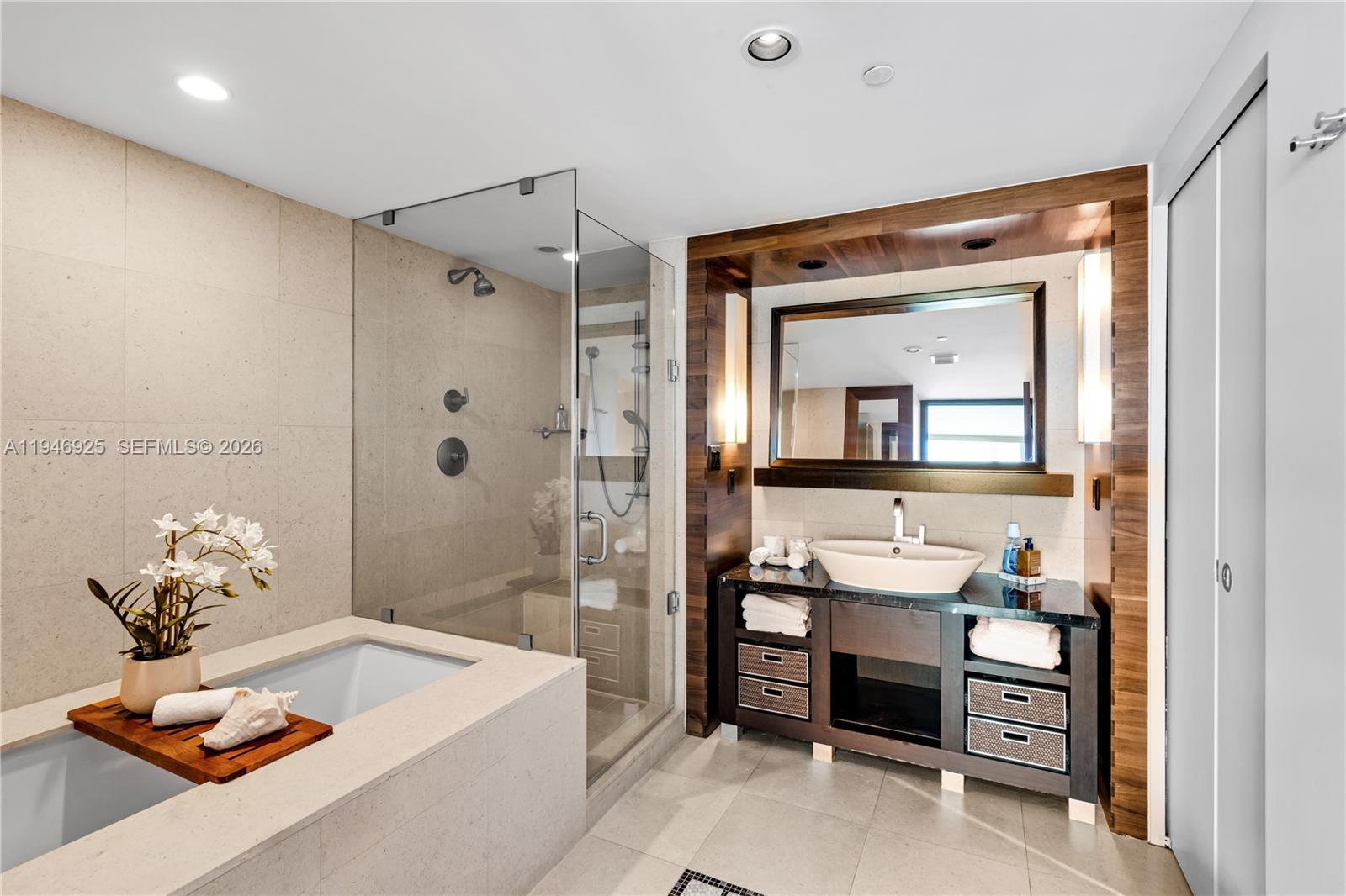 6801 Collins Ave #417 (404 Deed), Miami Beach FL 33141