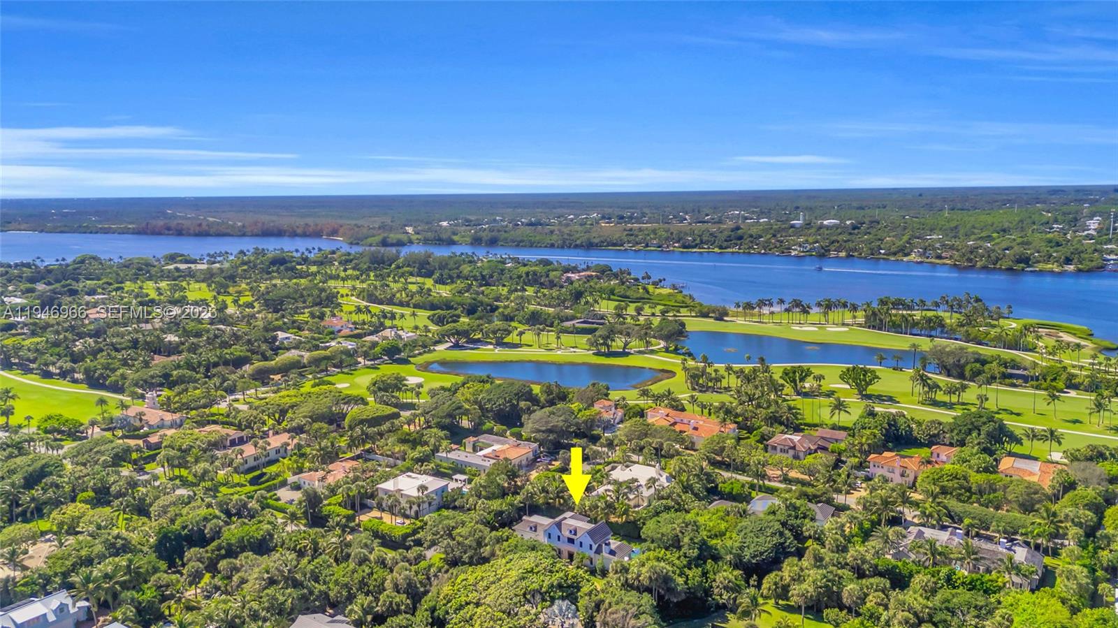 44 S Beach Rd, Hobe Sound FL 33455