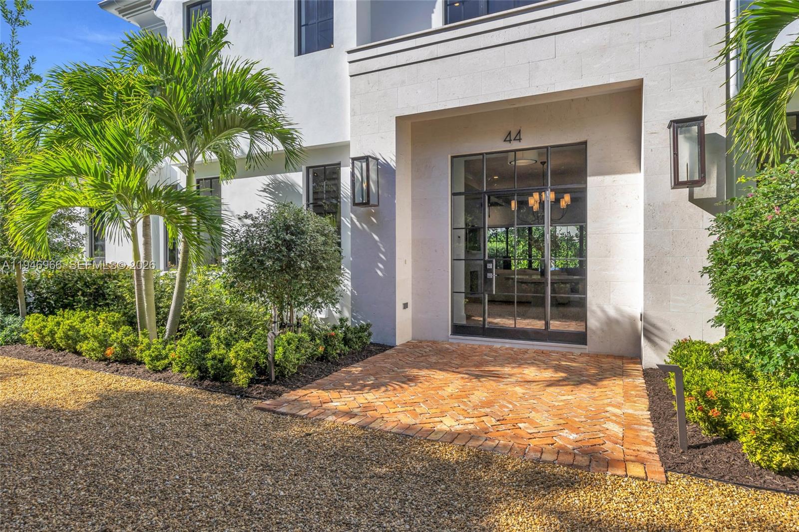 44 S Beach Rd, Hobe Sound FL 33455