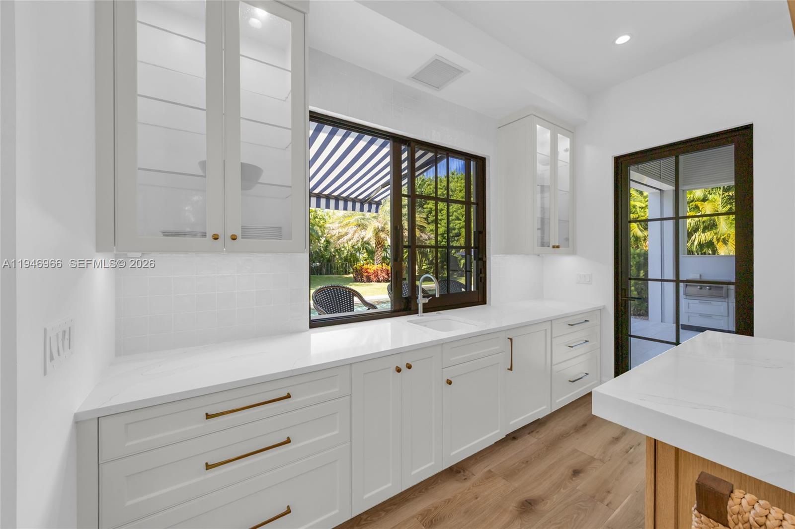44 S Beach Rd, Hobe Sound FL 33455