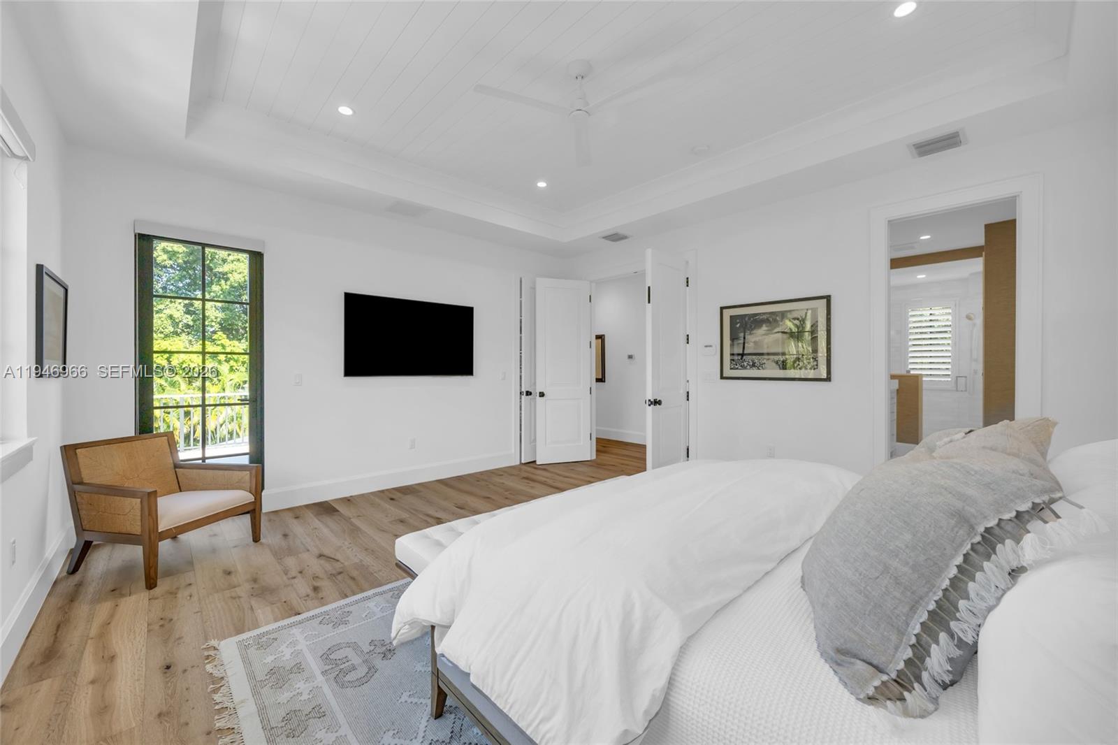 44 S Beach Rd, Hobe Sound FL 33455