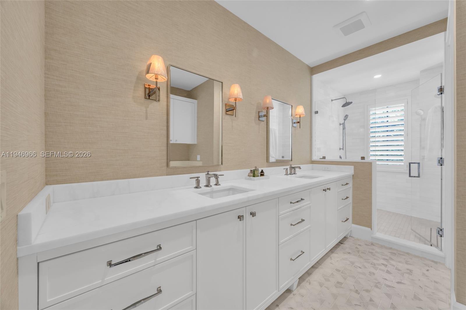 44 S Beach Rd, Hobe Sound FL 33455