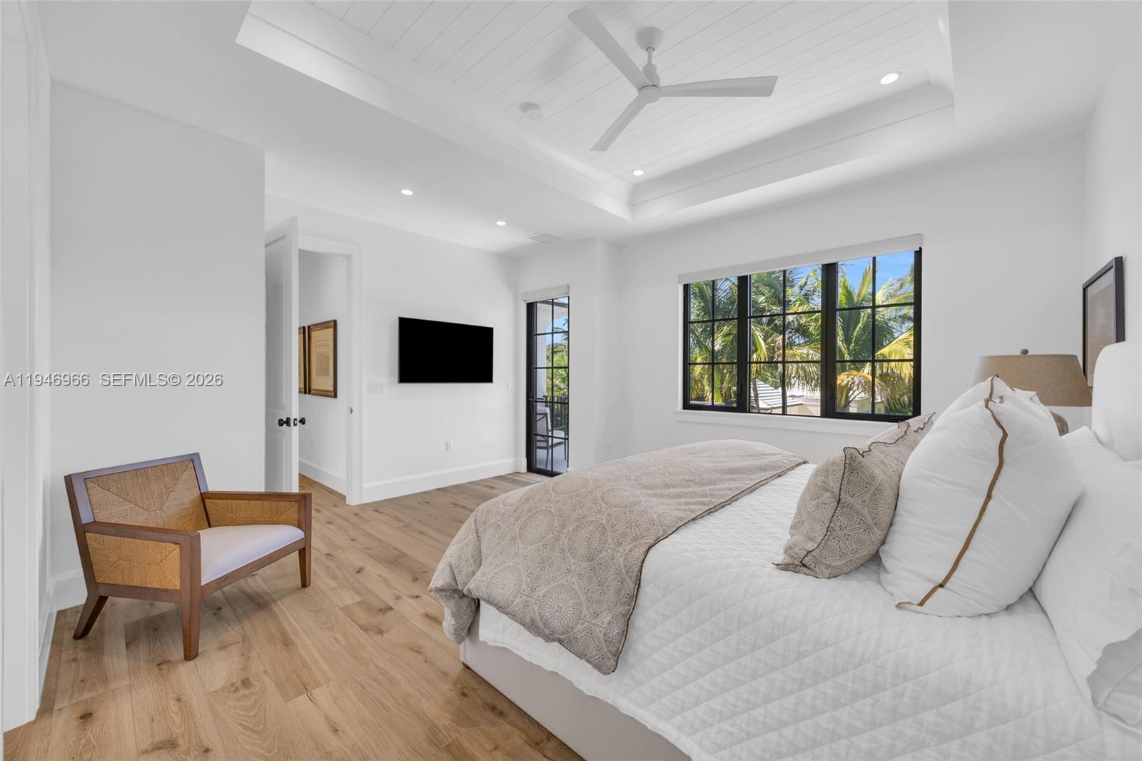 44 S Beach Rd, Hobe Sound FL 33455