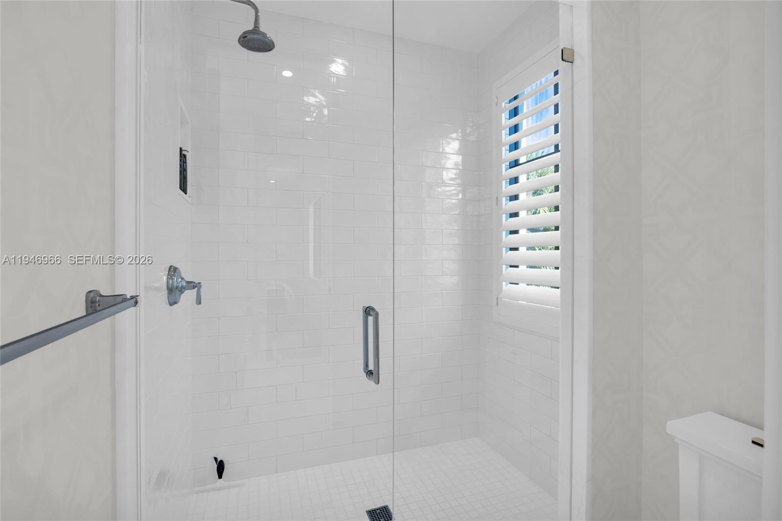 44 S Beach Rd, Hobe Sound FL 33455