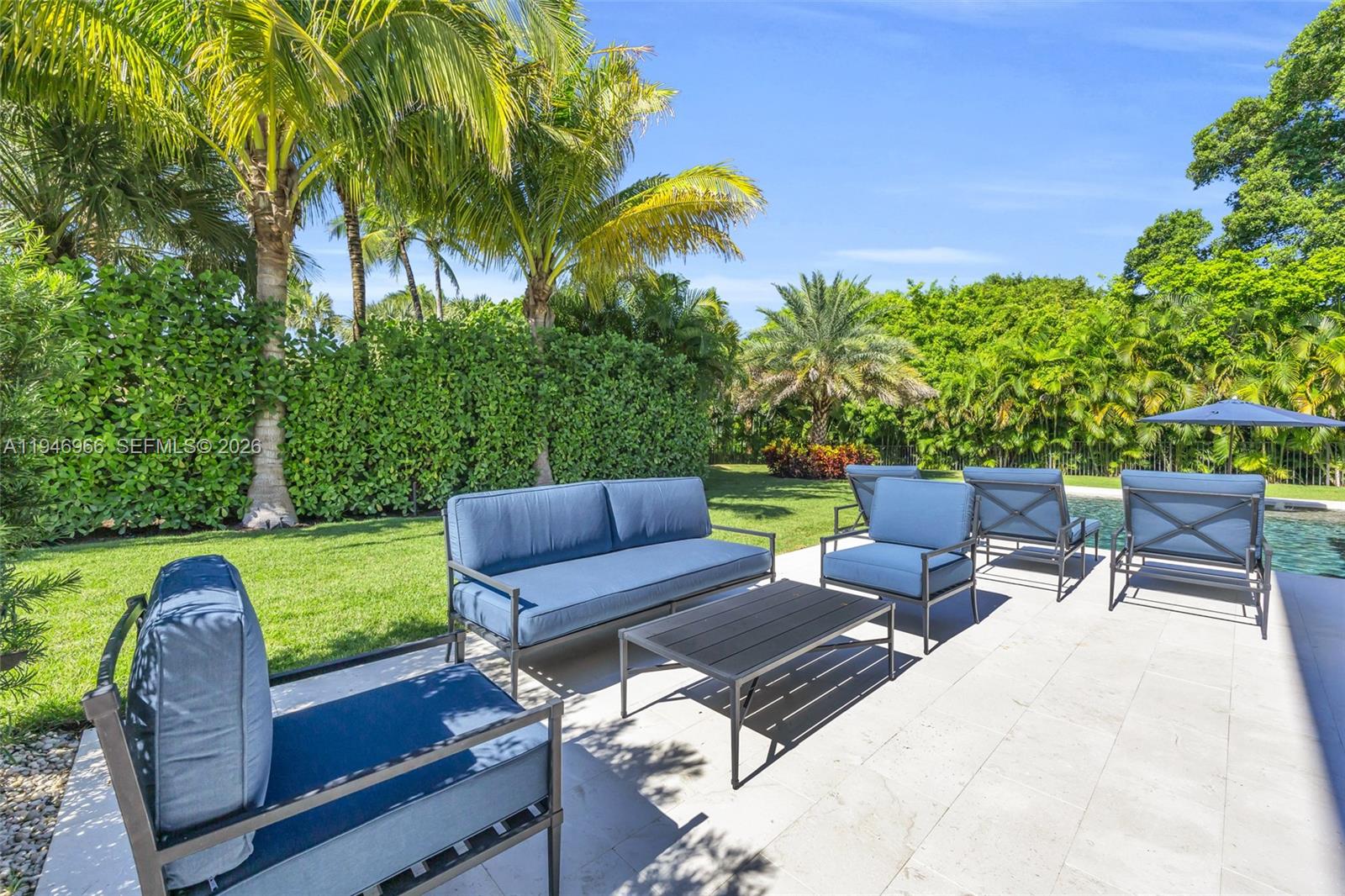 44 S Beach Rd, Hobe Sound FL 33455