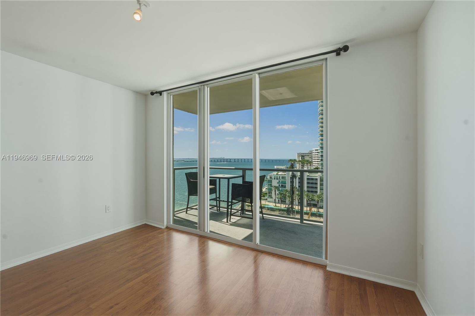 1155 Brickell Bay Dr #1107, Miami FL 33131