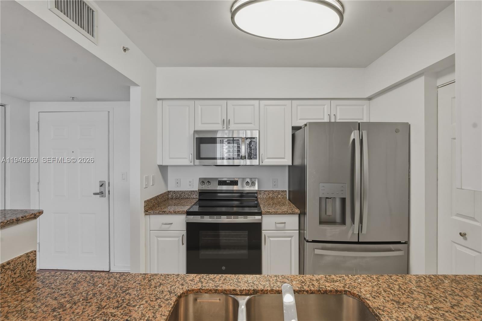 1155 Brickell Bay Dr #1107, Miami FL 33131