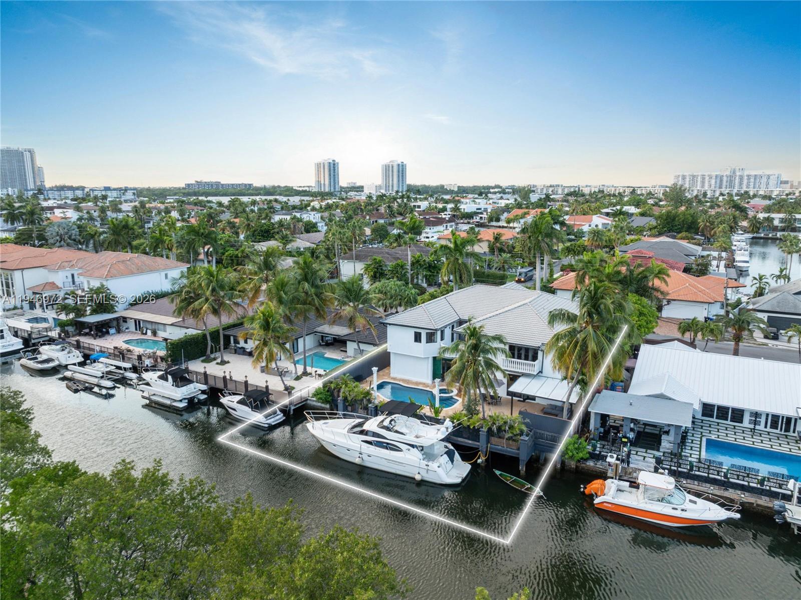 3400 NE 164th St, Sunny Isles Beach FL 33160